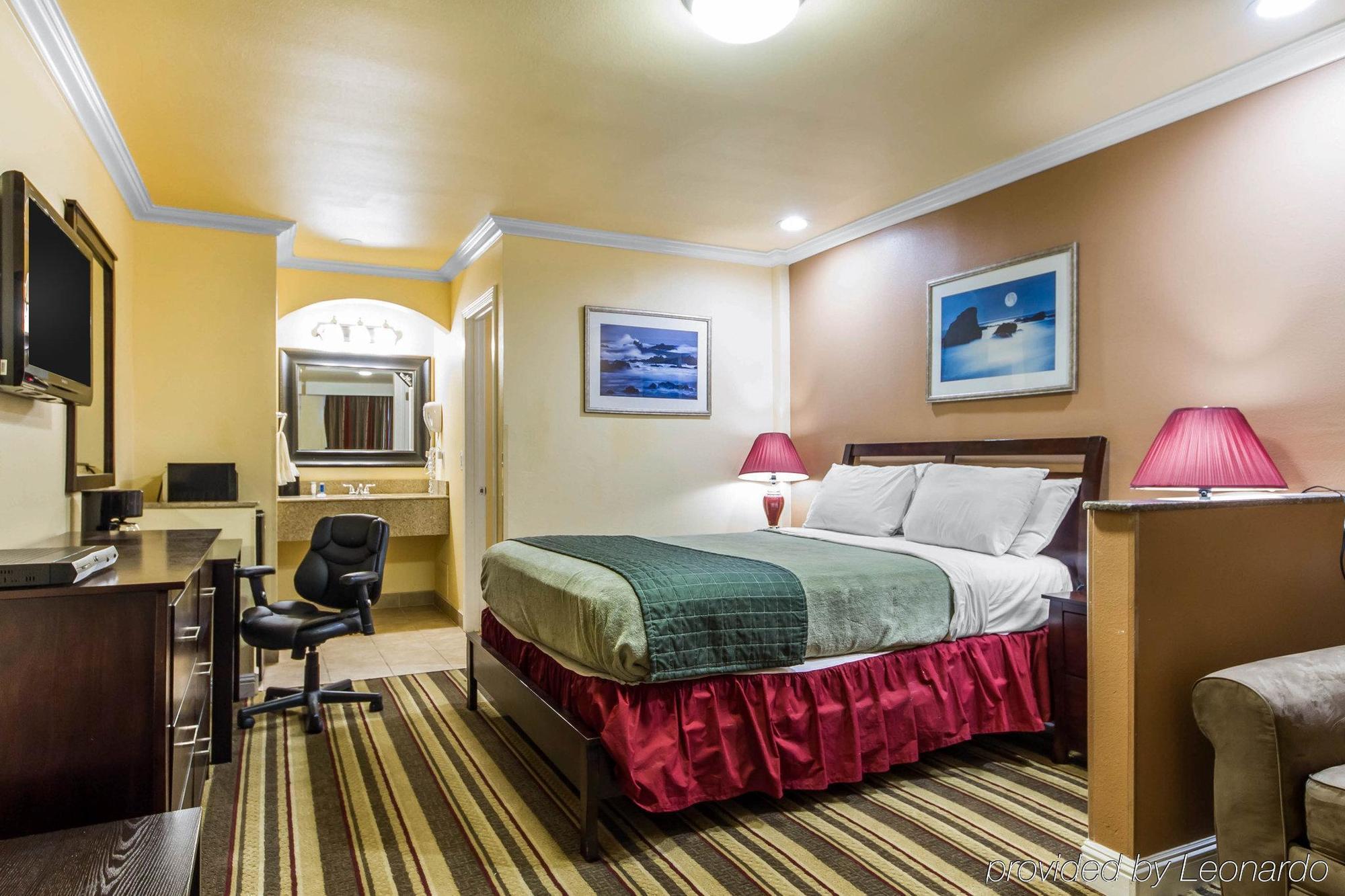 أوكلاند، كاليفورنيا Rodeway Inn & Suites Near The Coliseum & Arena المظهر الخارجي الصورة